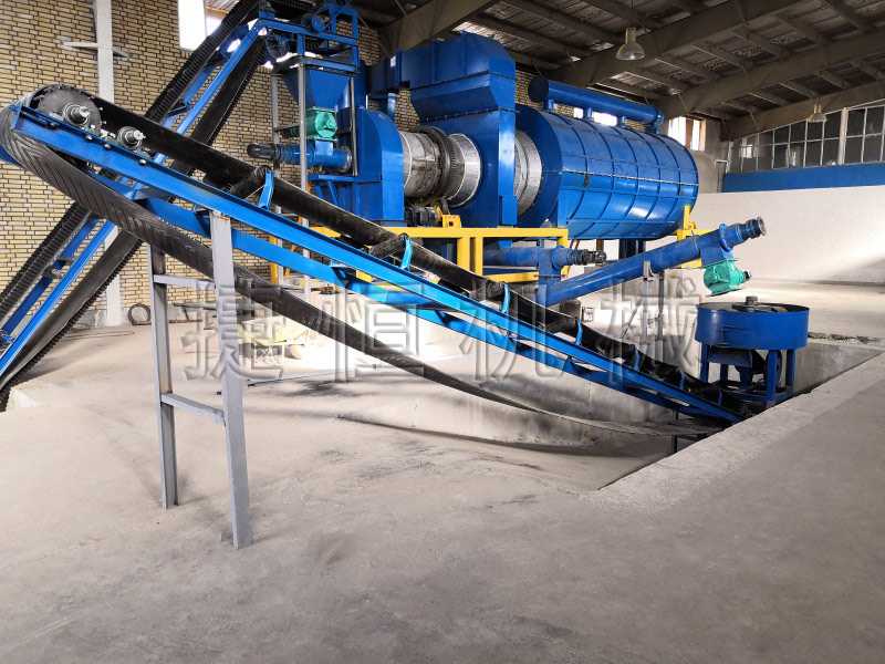 伊朗炭化機(jī)現(xiàn)場(chǎng)